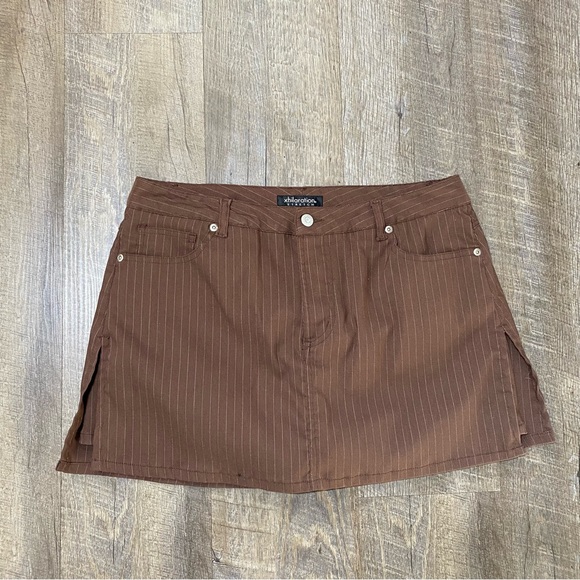 Xhilaration Dresses & Skirts - 2000s‎ Chocolate Brown Pin Stripe Skirt/Skort Womens Size Medium/Large
